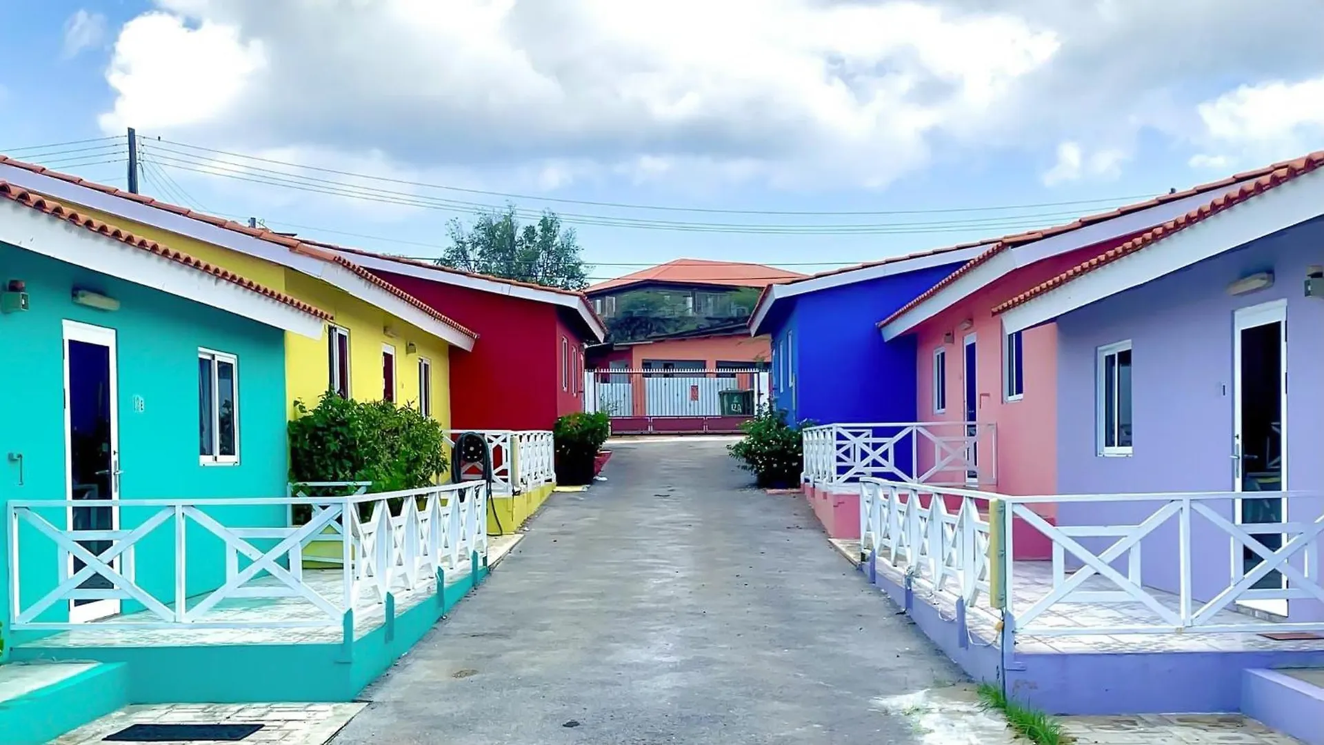 Easy - 2 Bedrooms Apartments #Pink Julianadorp Curaçao