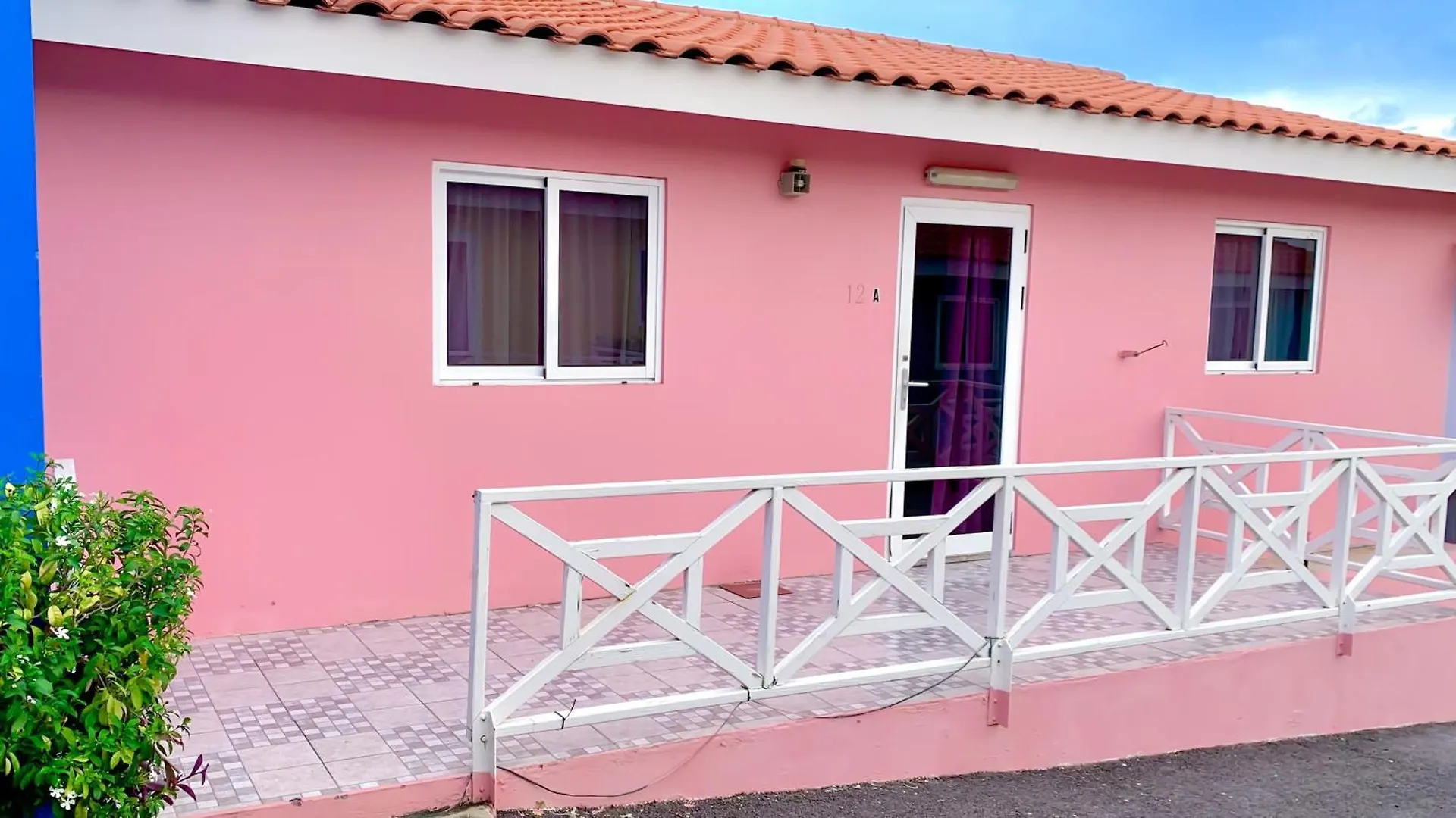 Easy - 2 Bedrooms Apartments #Pink Julianadorp